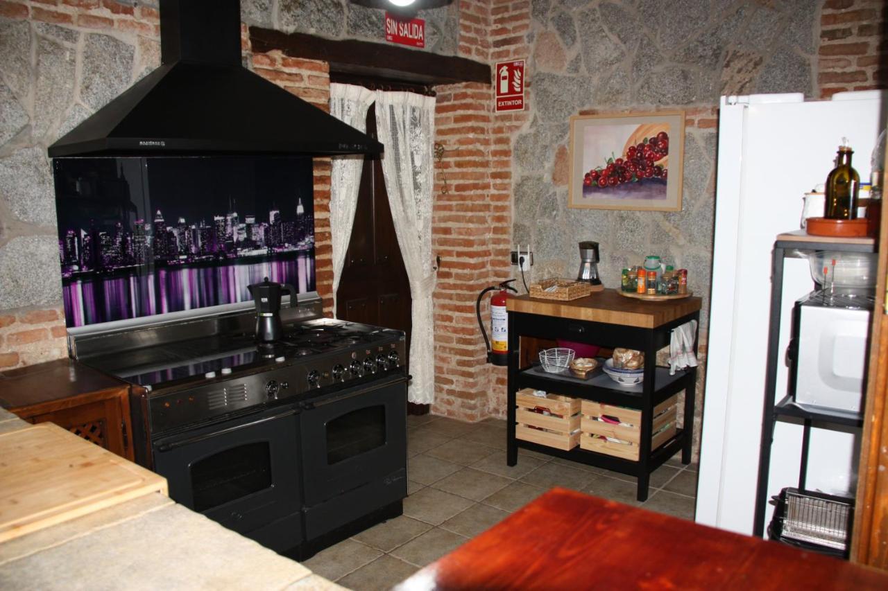 Casa Rural Puerta De Castilla Velayos Eksteriør billede