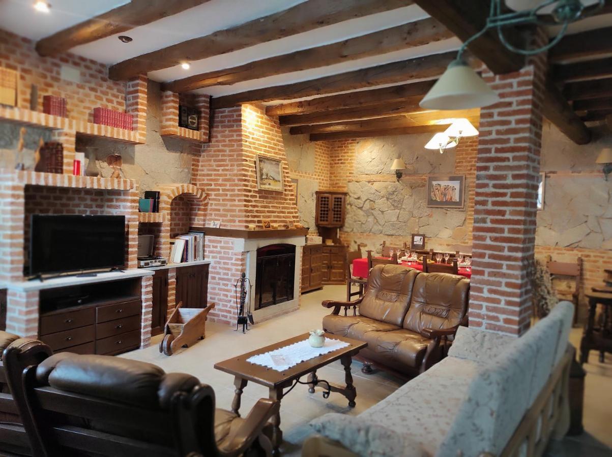 Casa Rural Puerta De Castilla Velayos Eksteriør billede